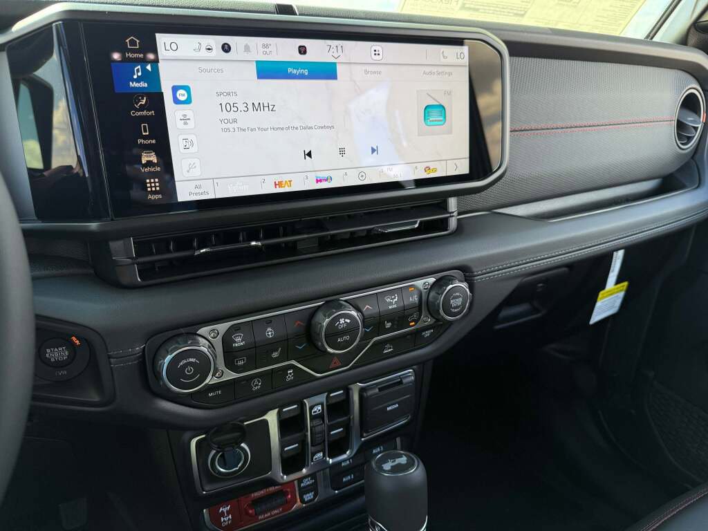 New 2025 Jeep Wrangler Unlimited Rubicon image 30