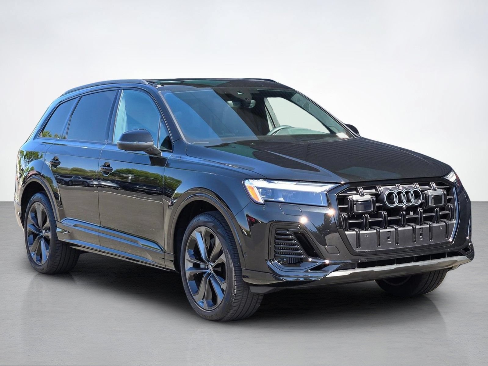Used 2025 Audi Q7 3.0T Premium Plus AWD/4WD image 9