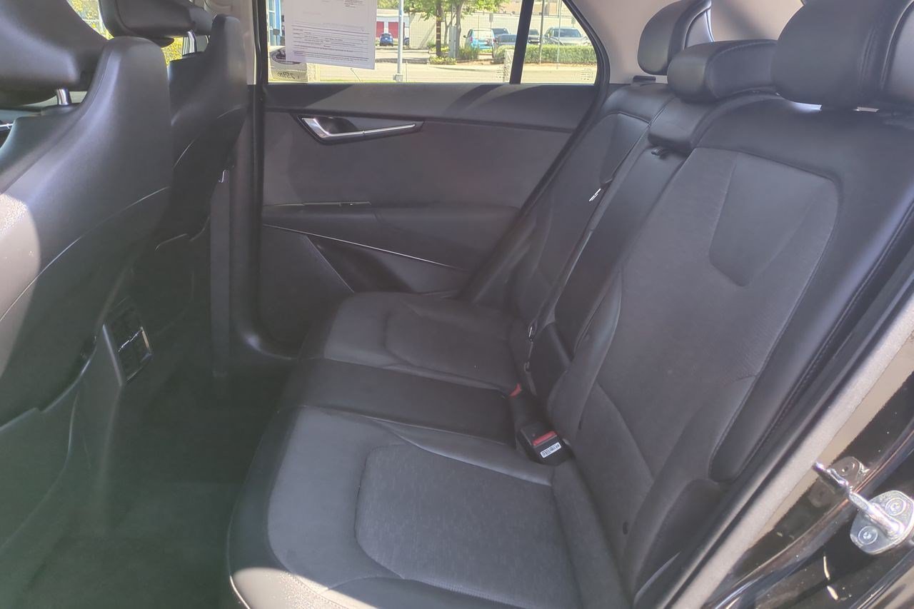Certified 2023 Kia Niro SX Touring FWD image 23
