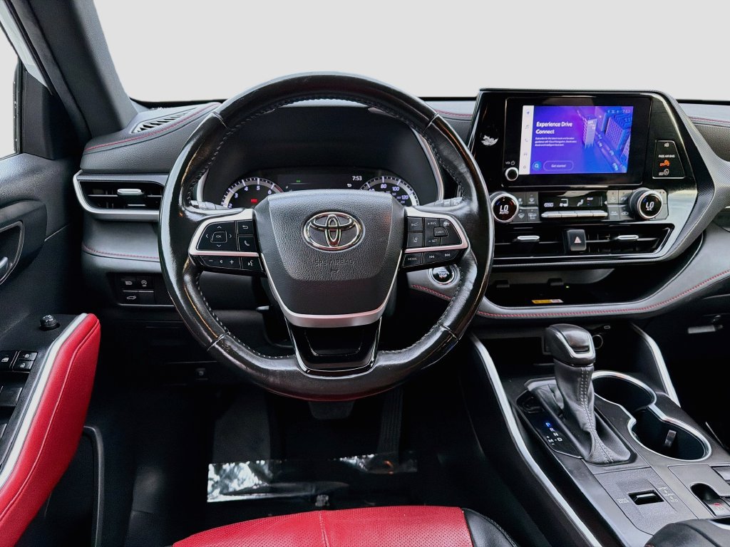 Used 2023 Toyota Highlander XSE FWD image 21