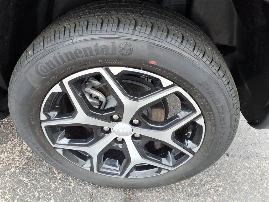 Certified 2024 Jeep Compass Limited image 5