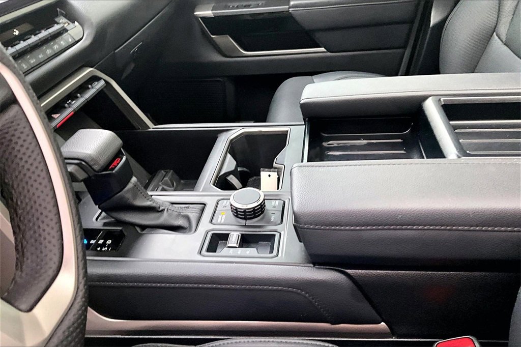 New 2025 Toyota Tundra Limited w/ TRD Off-Road Package image 18