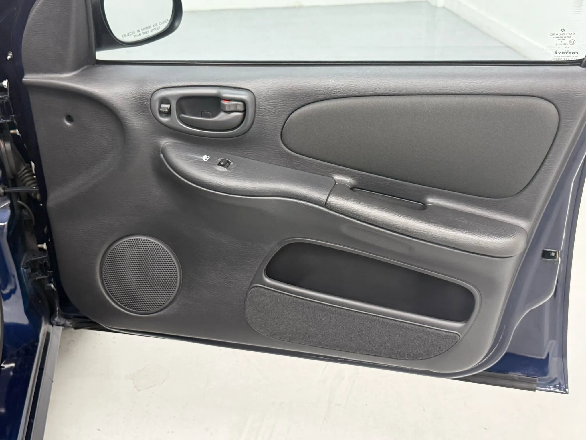 Used 2005 Dodge Neon SXT image 19