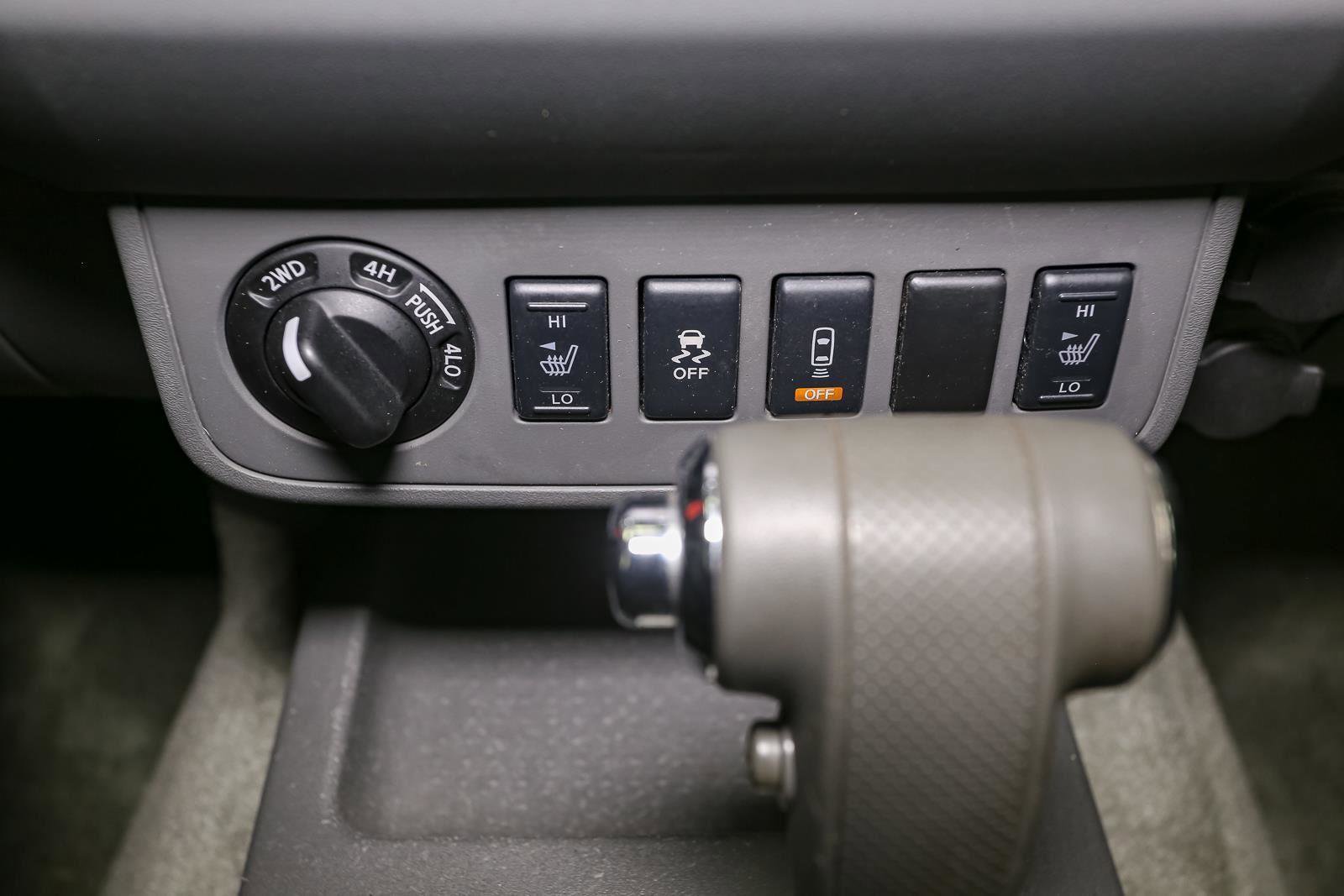 Used 2015 Nissan Frontier SV w/ SV Value Truck Package AWD/4WD image 29