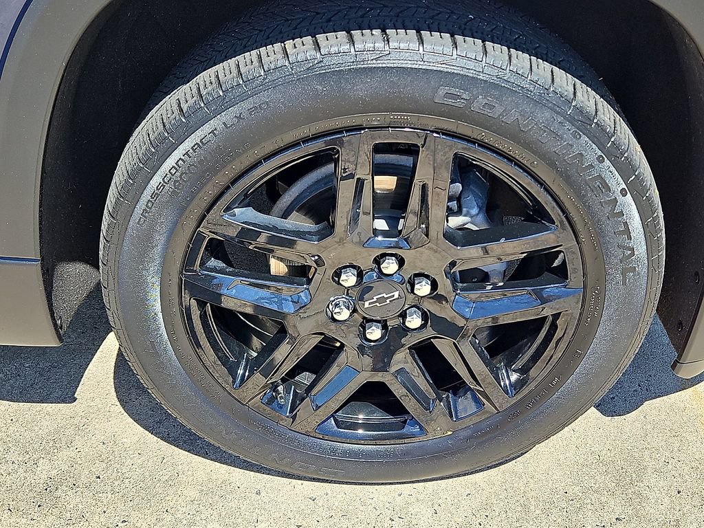 Certified 2023 Chevrolet Traverse LT FWD image 11