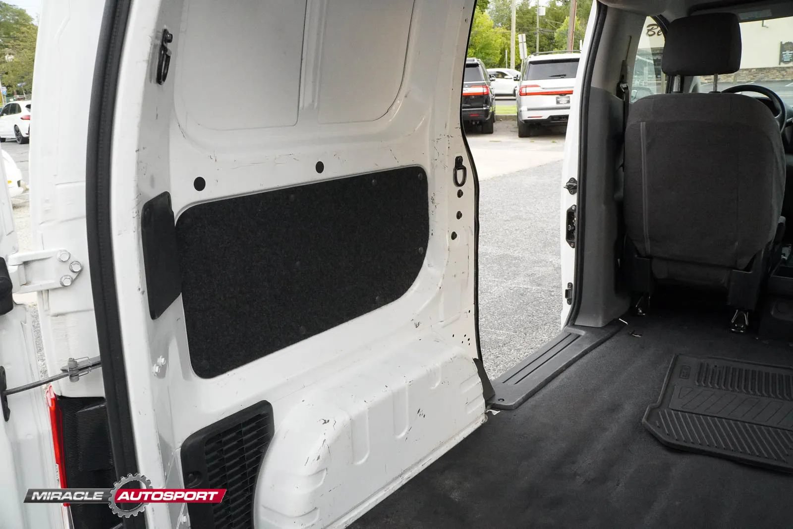 Used 2021 Nissan NV200 S FWD image 27