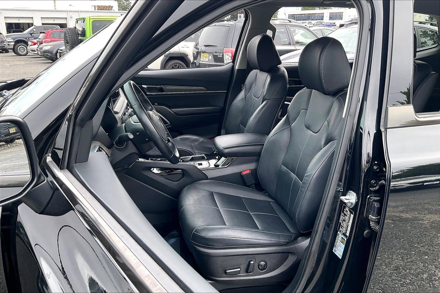Used 2022 Kia Telluride EX w/ EX Premium Package AWD/4WD image 8
