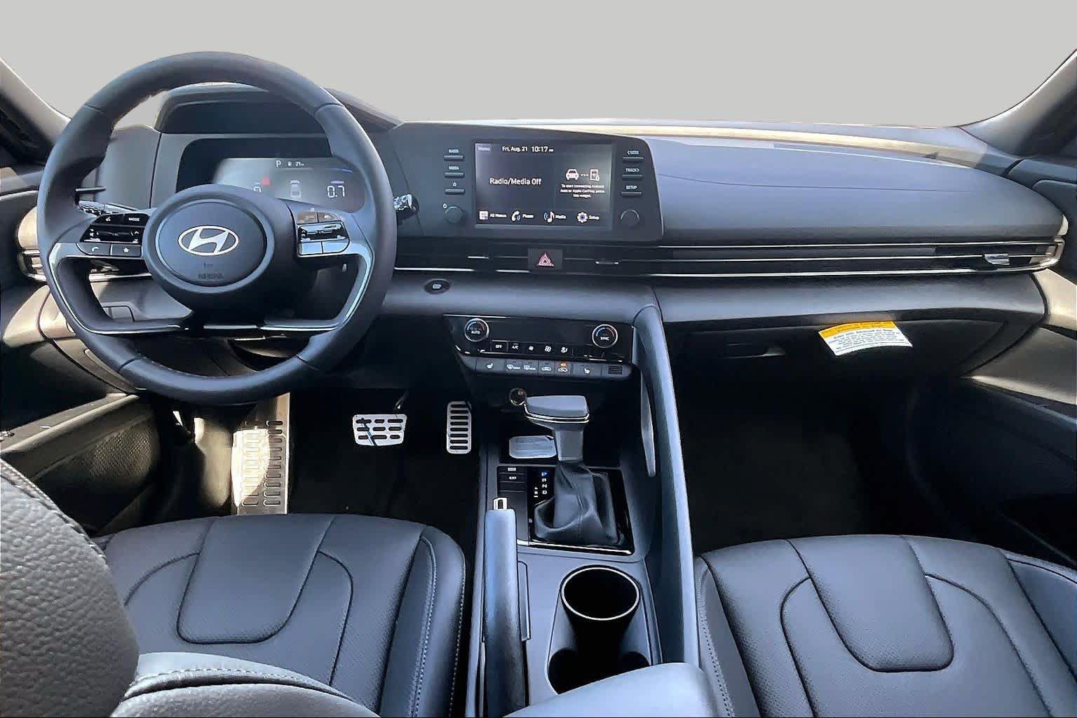New 2026 Hyundai Elantra SEL Sport FWD image 5