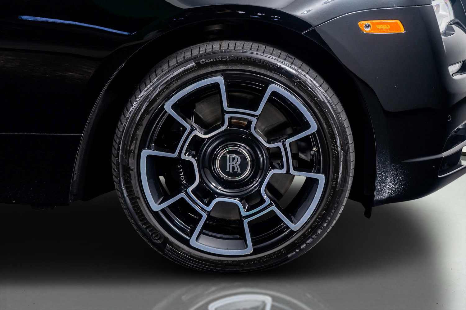 Used 2019 Rolls-Royce Wraith image 6