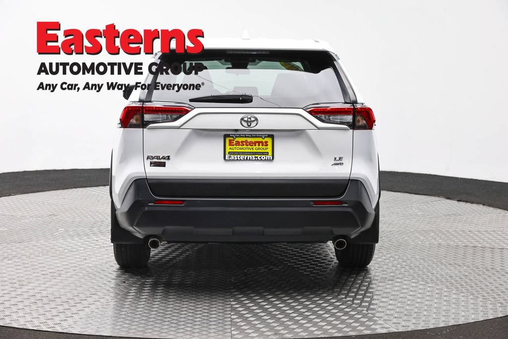 Used 2023 Toyota RAV4 LE AWD/4WD image 6