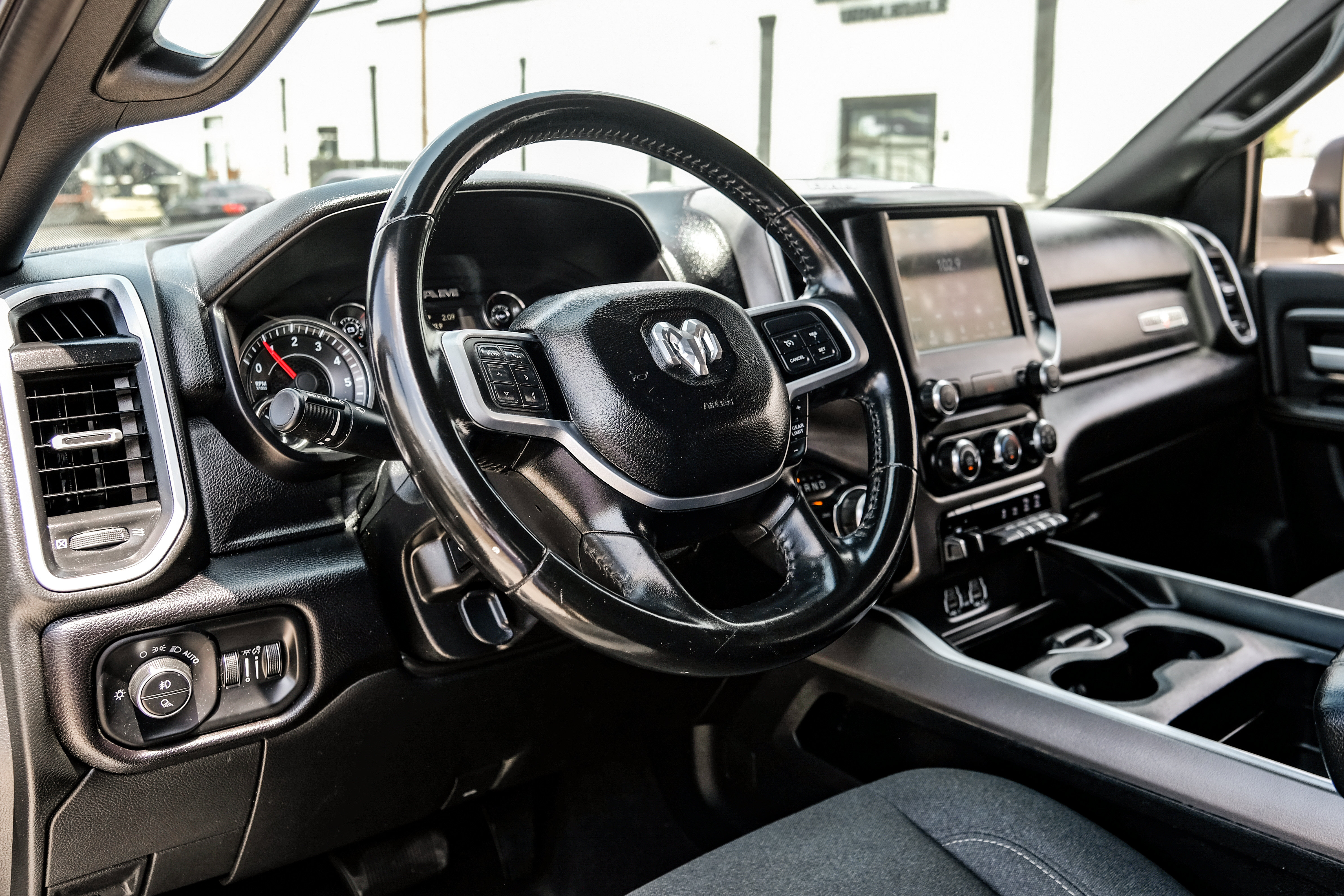 Used 2020 RAM 2500 Lone Star w/ Night Edition AWD/4WD image 2