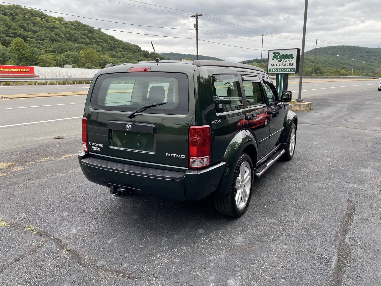 Used 2010 Dodge Nitro SE w/ Chrome Accents Group AWD/4WD image 6