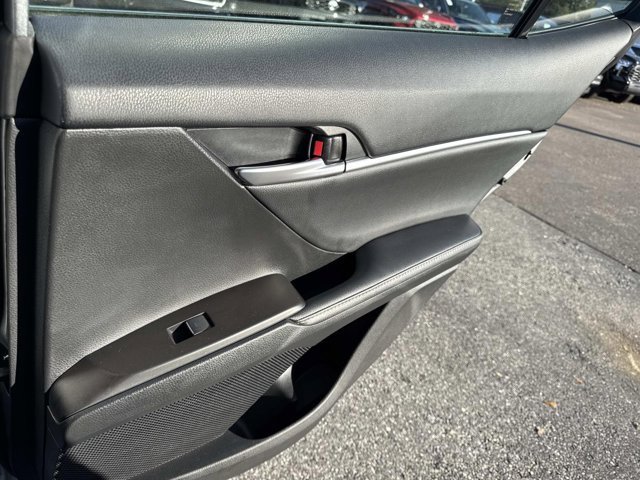 Used 2023 Toyota Camry XSE image 19