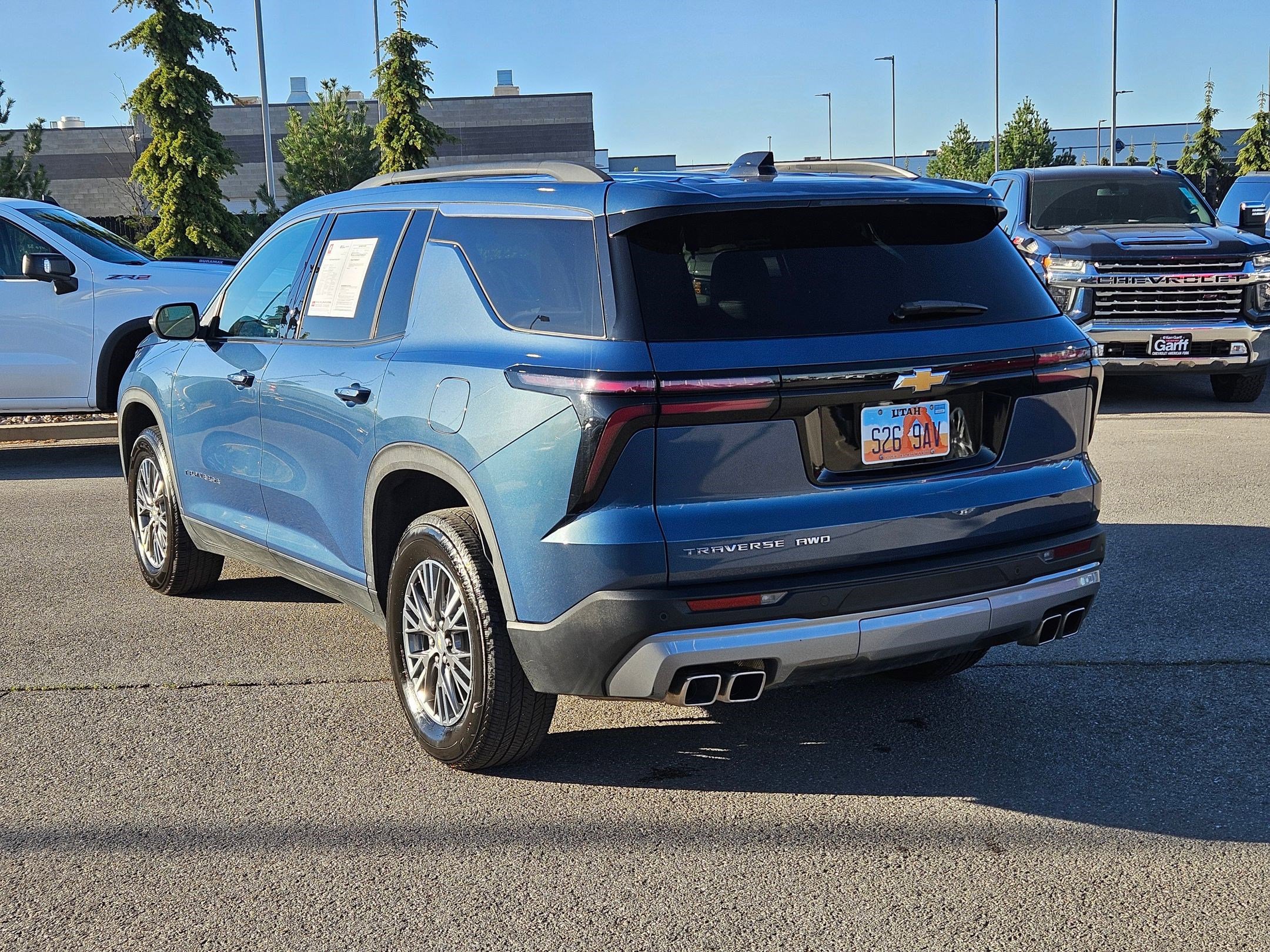 Used 2025 Chevrolet Traverse LT AWD/4WD image 5