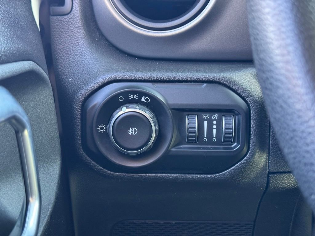 Used 2021 Jeep Wrangler Sport image 19