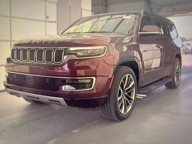 Used 2022 Jeep Wagoneer Series II w/ Premium Group I RWD image 2