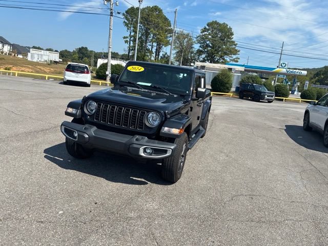 Used 2024 Jeep Gladiator Sport AWD/4WD image 10
