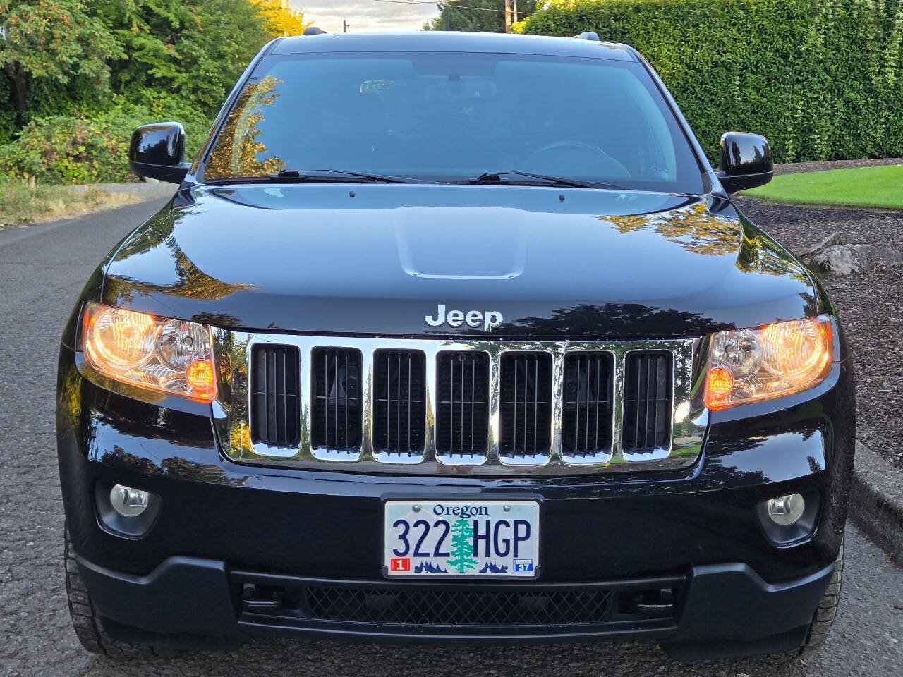 Used 2012 Jeep Grand Cherokee Laredo AWD/4WD image 6