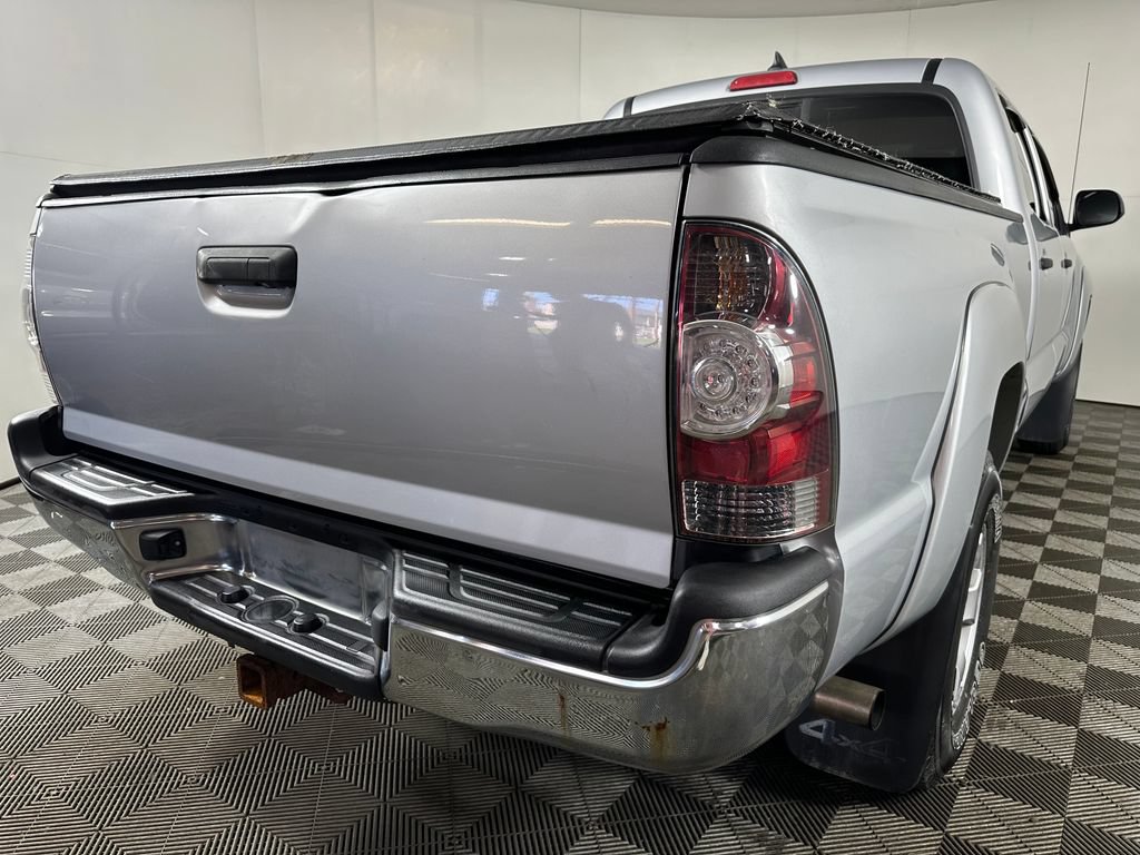Used 2012 Toyota Tacoma 4x4 Double Cab w/ SR5 Pkg image 5