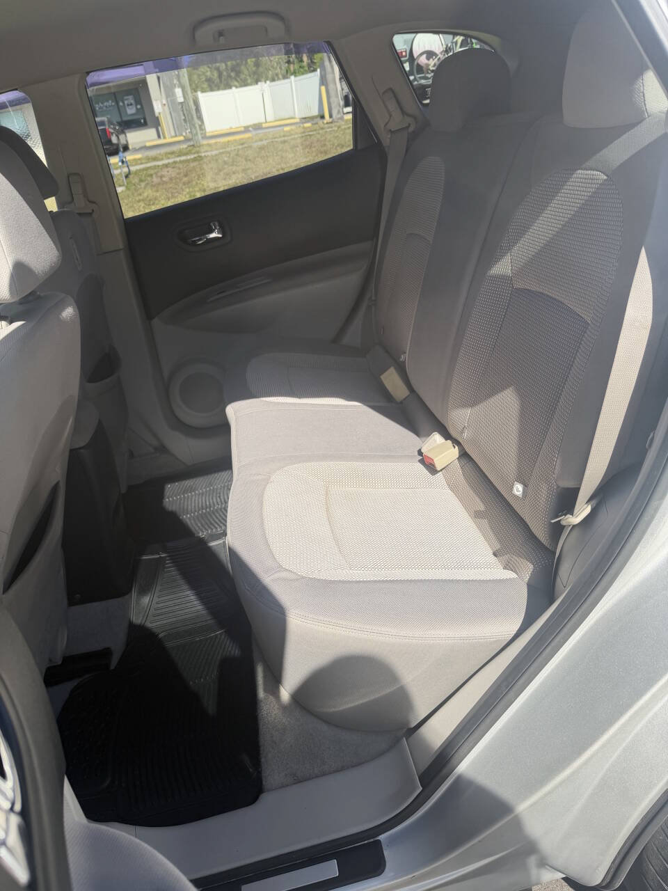 Used 2011 Nissan Rogue SV FWD image 12