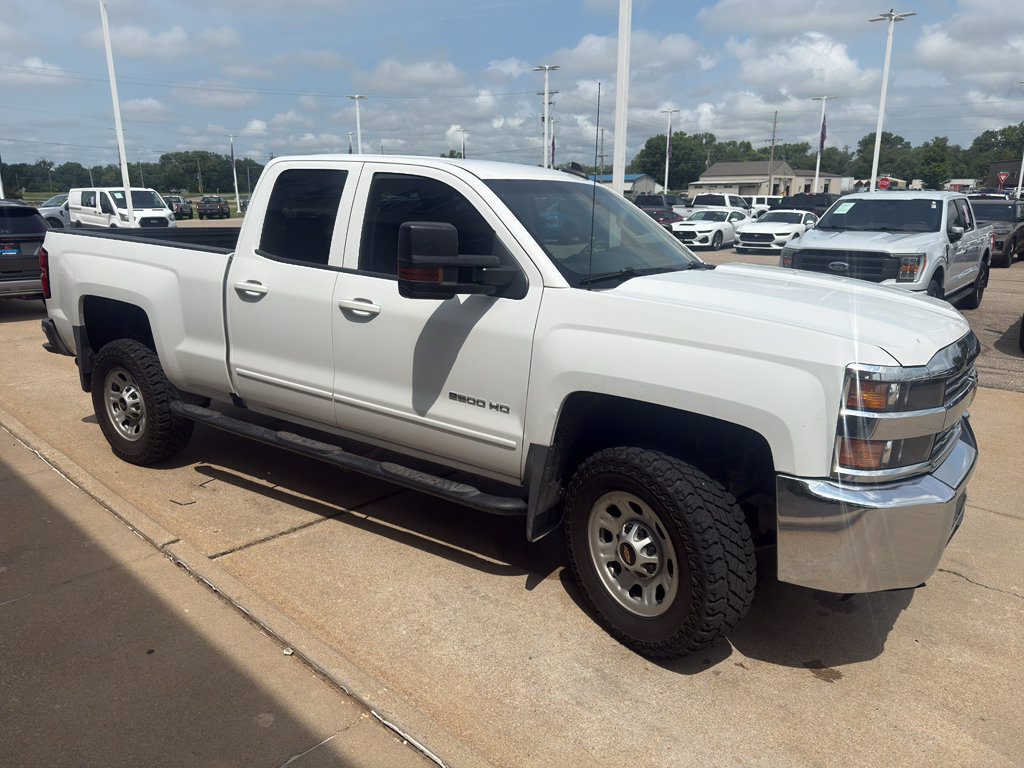 Used 2018 Chevrolet Silverado 2500 LT AWD/4WD image 4