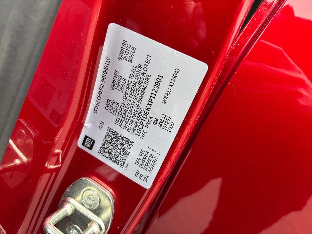 Used 2023 Chevrolet Colorado Z71 w/ Safety Package image 16