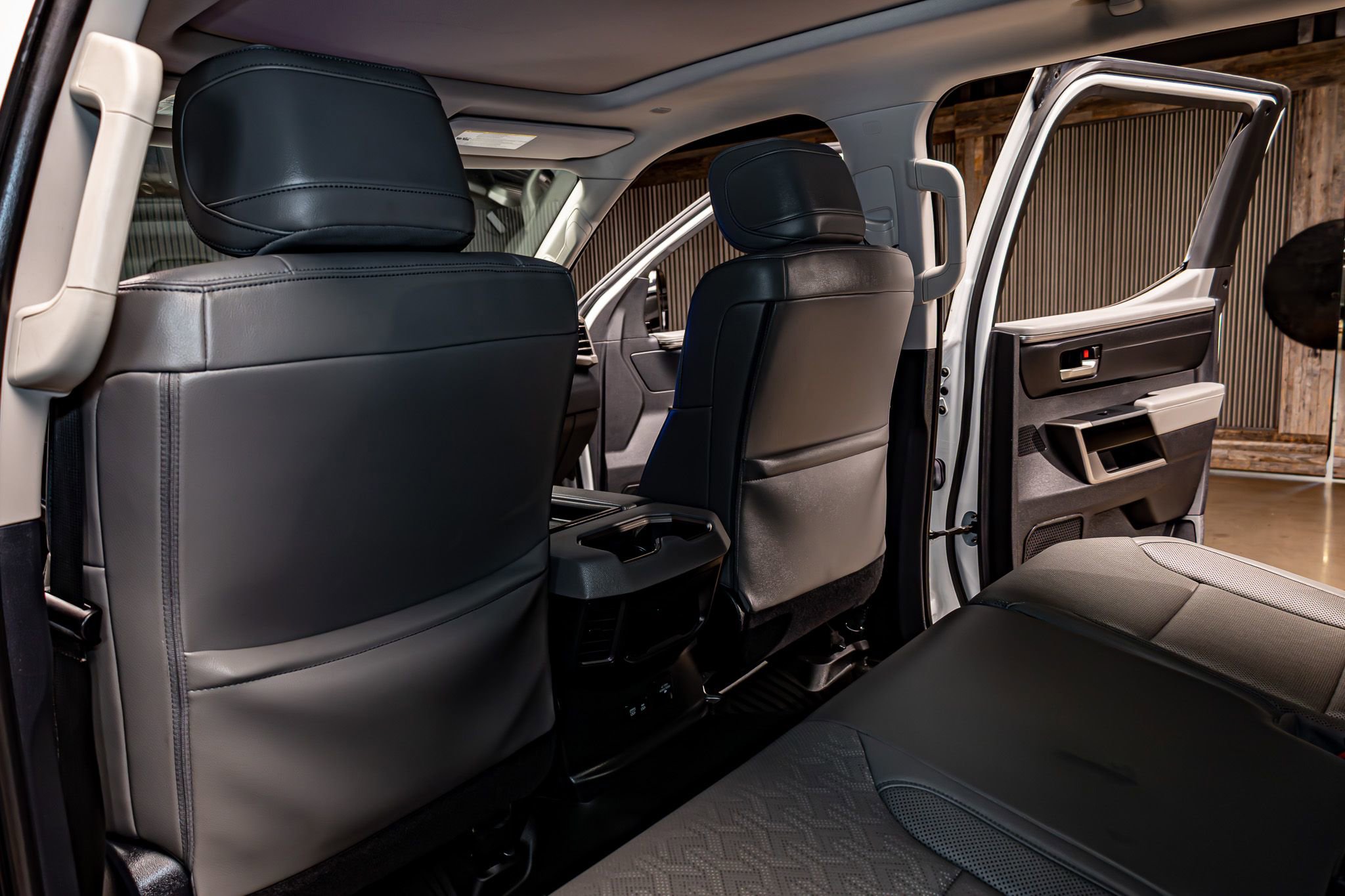 Used 2022 Toyota Tundra Limited w/ Power Package image 22