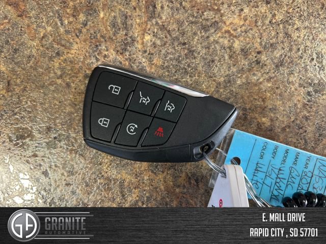 Used 2024 GMC Yukon XL SLT w/ SLT Luxury Package image 26