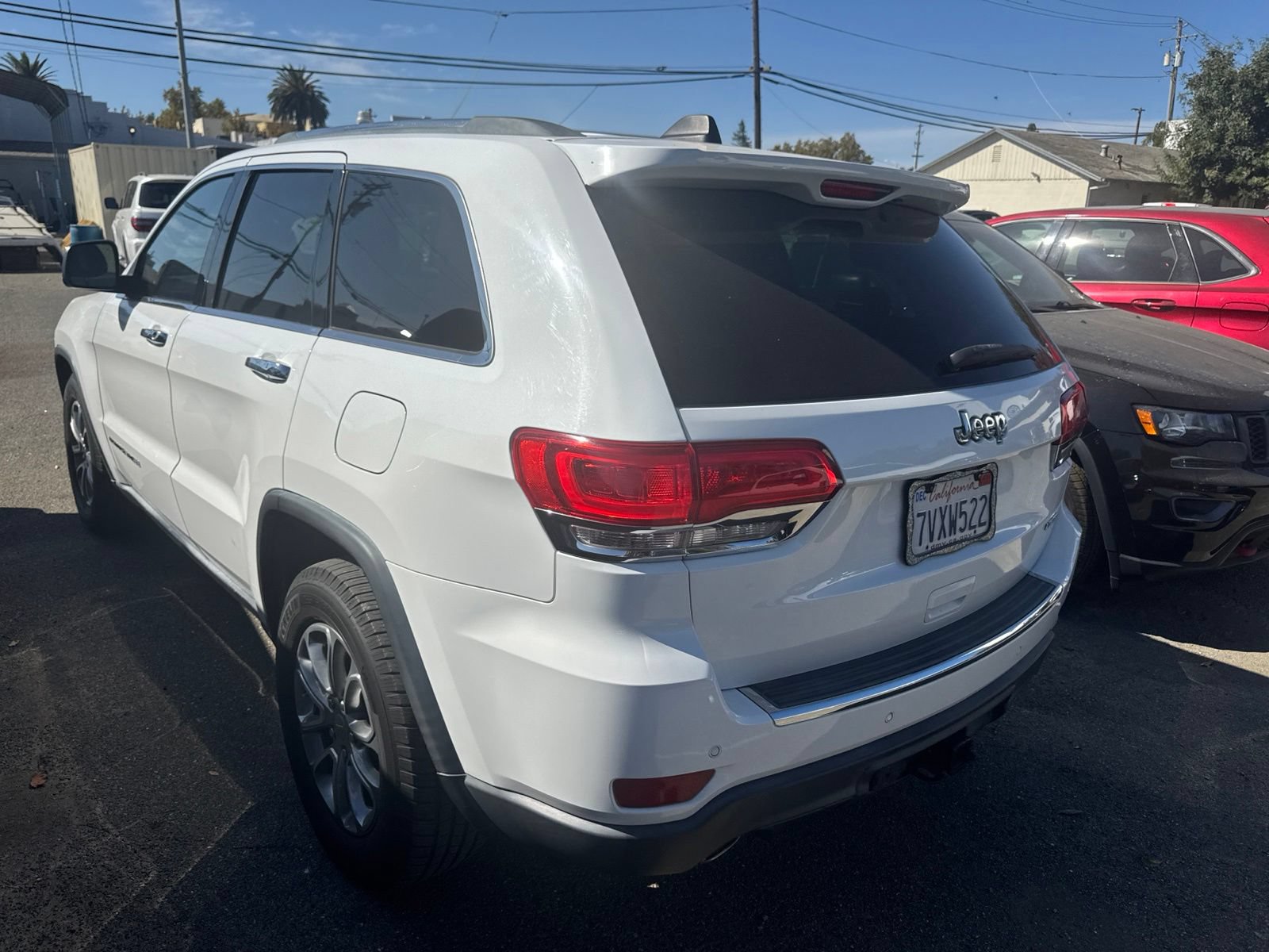 Used 2015 Jeep Grand Cherokee Limited w/ Luxury Group II RWD image 2