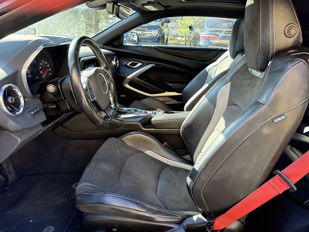 Used 2023 Chevrolet Camaro LT RWD image 14