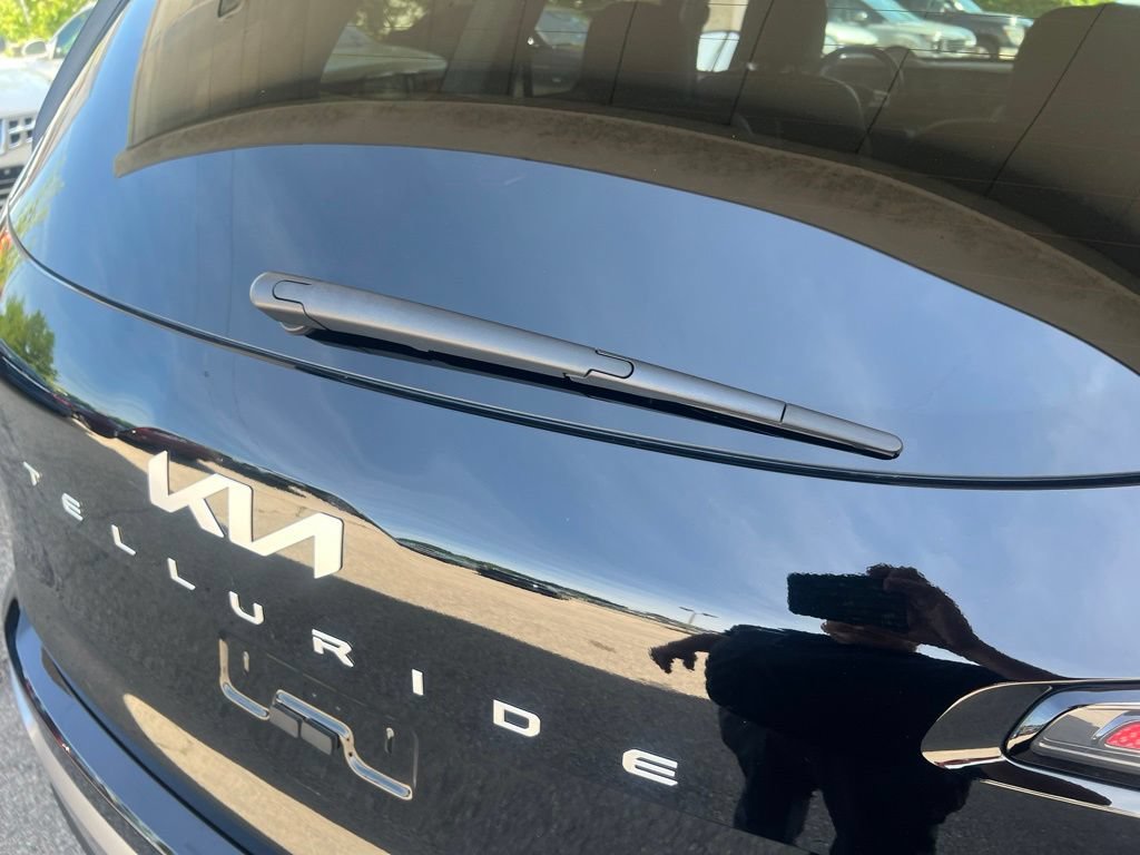Certified 2025 Kia Telluride EX w/ EX Captain's Chair Package AWD/4WD image 34