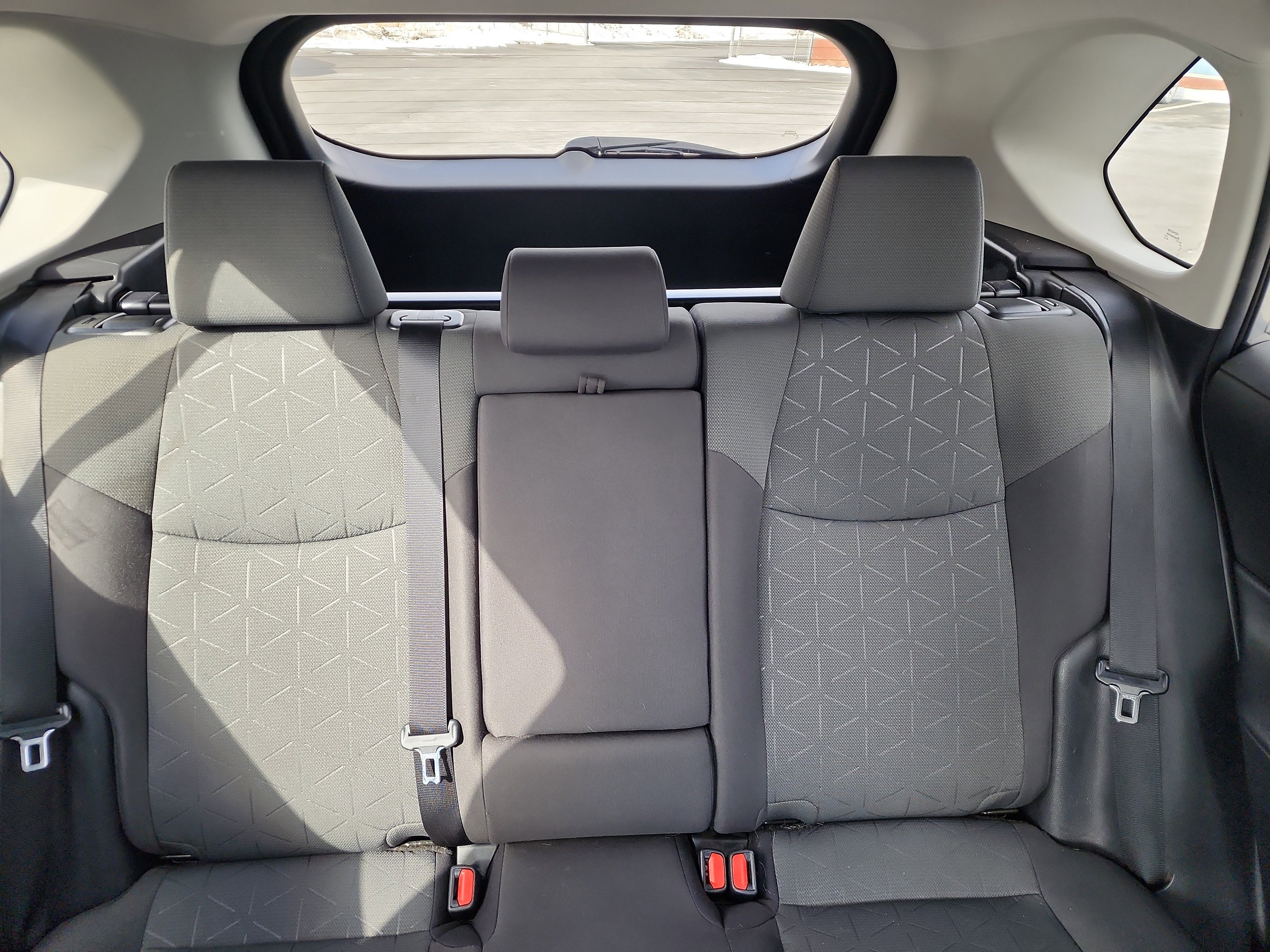 Used 2020 Toyota RAV4 XLE w/ Carpet Mat Package image 22