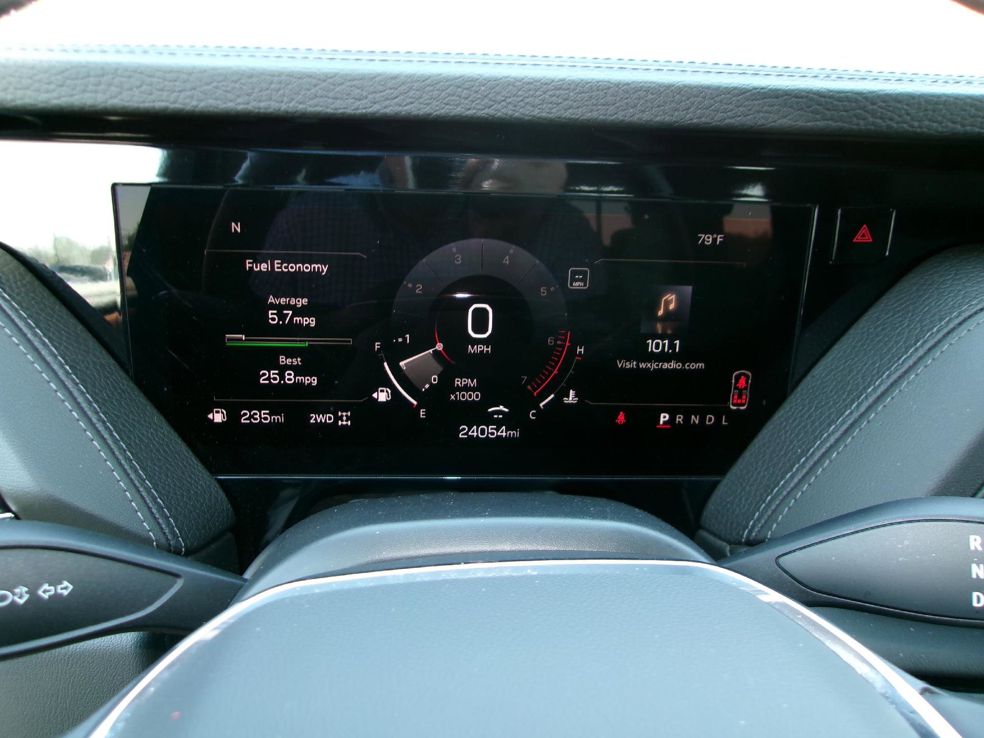 Used 2025 GMC Yukon Denali image 19