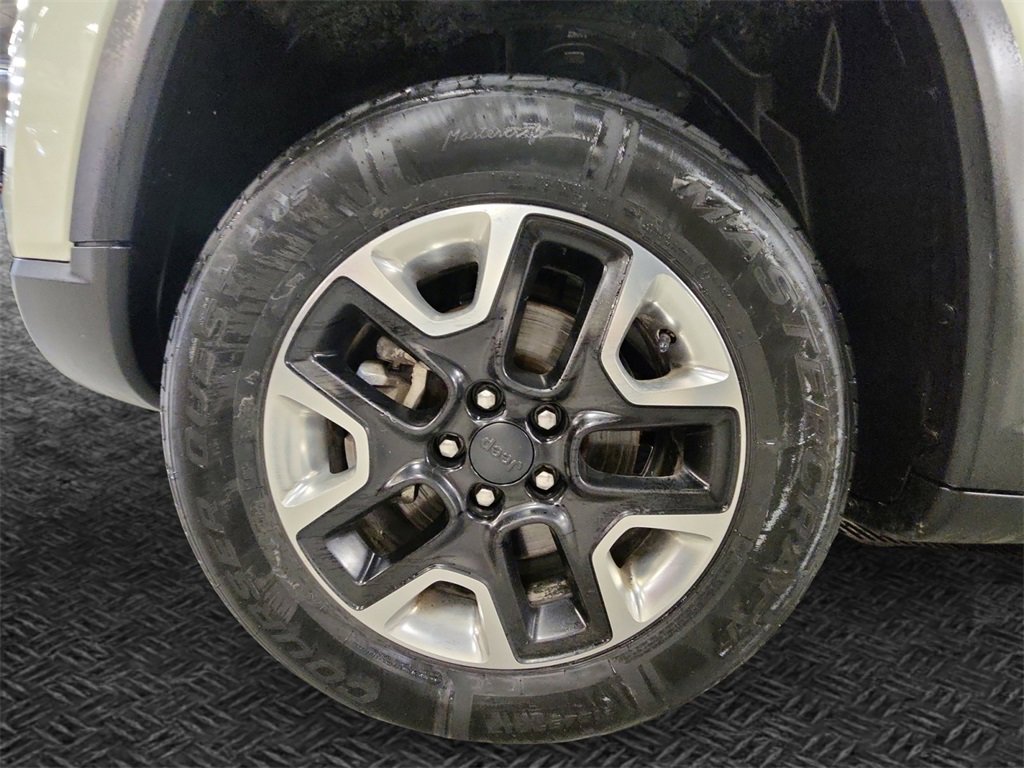 Used 2018 Jeep Compass Trailhawk image 11