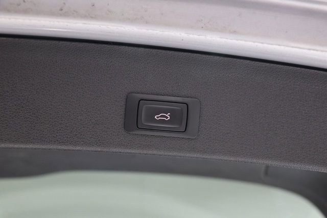 Used 2016 Audi Q5 3.0T Premium Plus w/ Technology Package AWD/4WD image 36