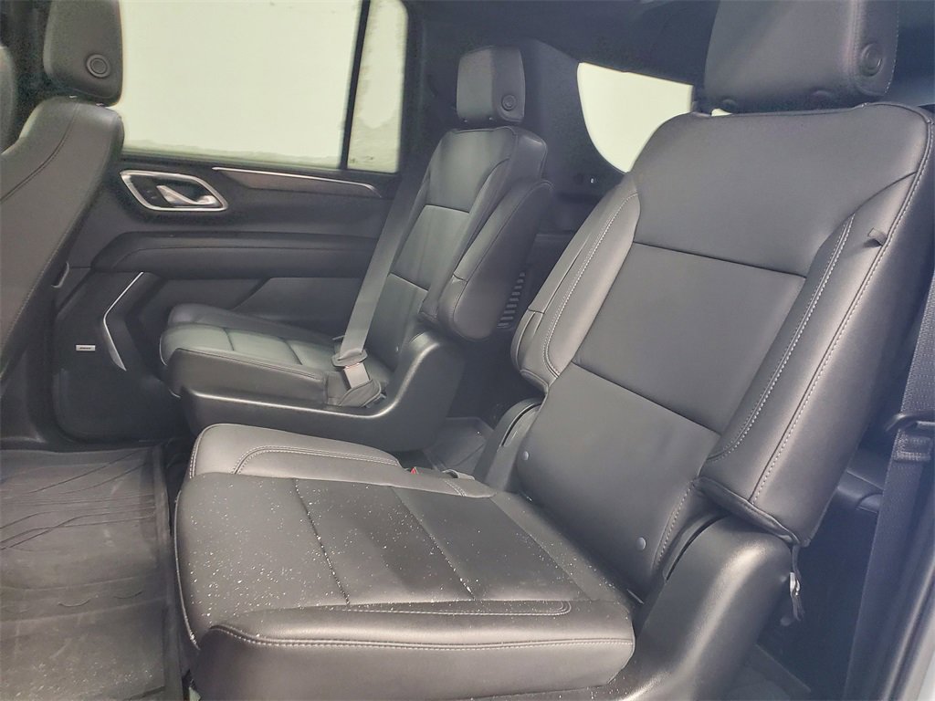 Used 2023 Chevrolet Suburban Z71 w/ Luxury Package image 30