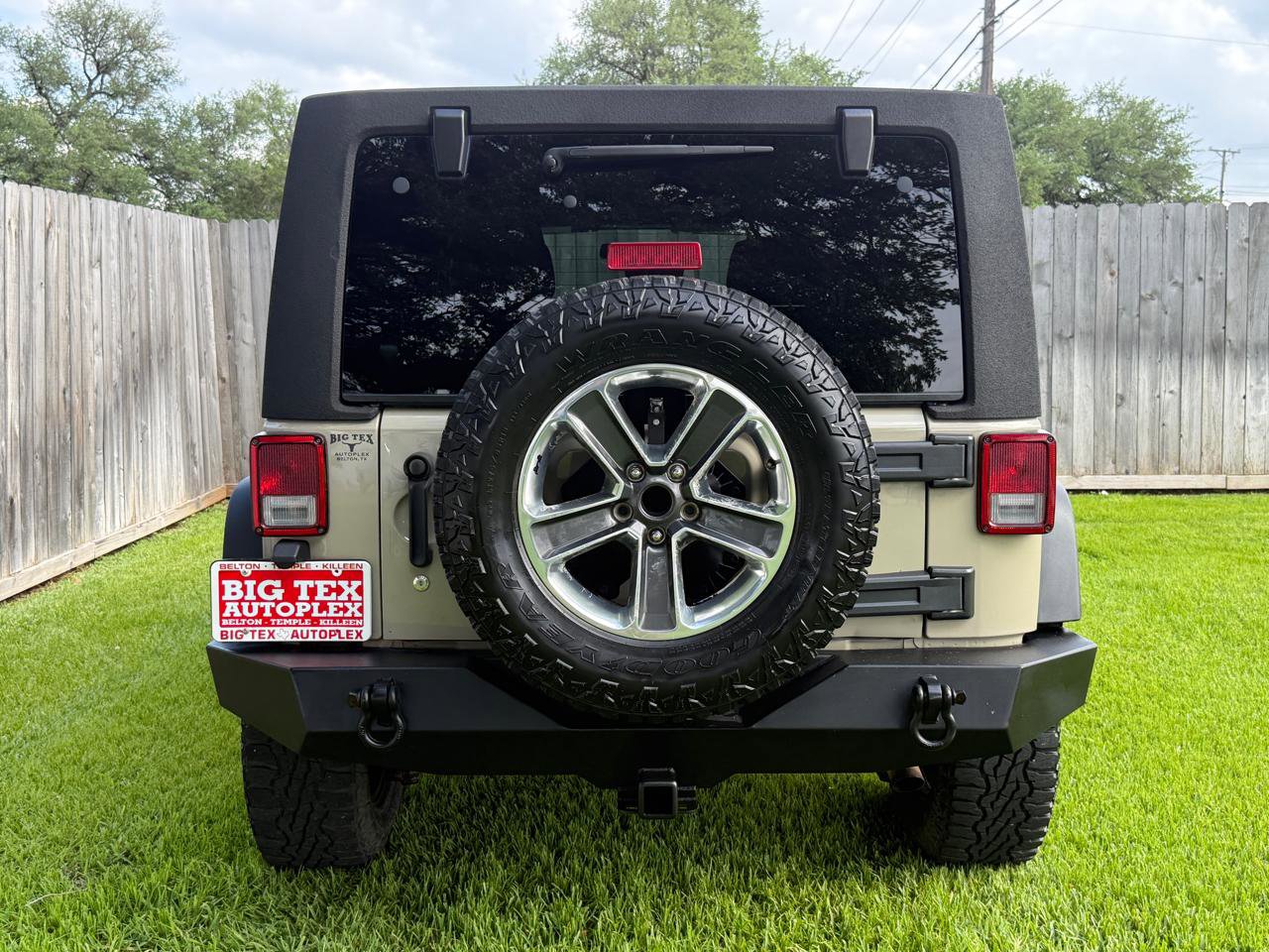 Used 2017 Jeep Wrangler Unlimited Sport image 9