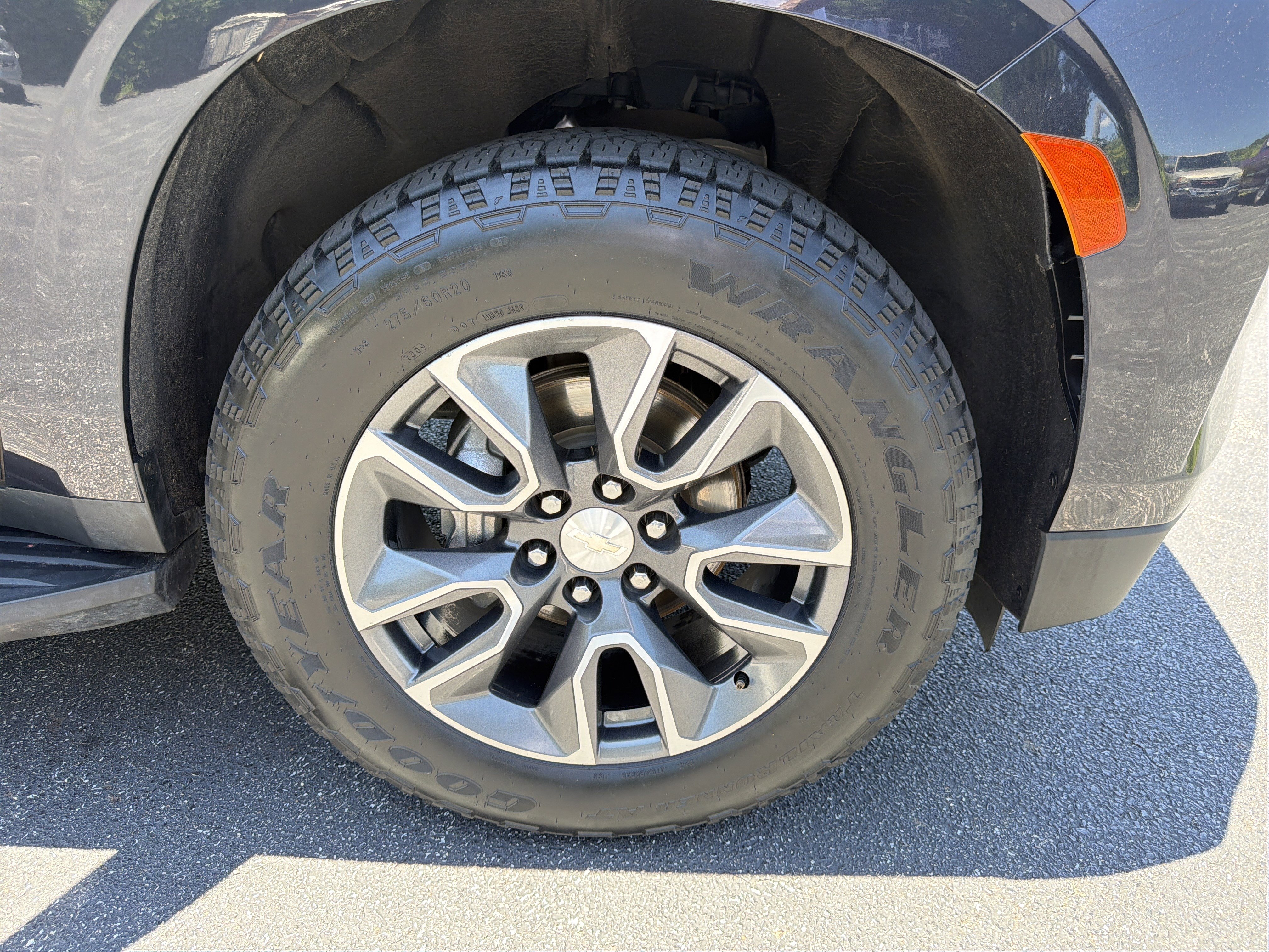 Used 2023 Chevrolet Tahoe LS w/ Driver Alert Package RWD image 12