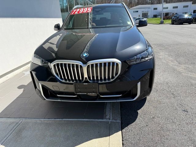 Used 2026 BMW X5 xDrive50e image 2
