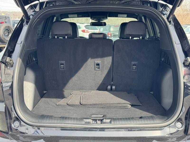 Used 2025 Ford Escape ST-Line Elite w/ Premium Technology Package AWD/4WD image 5