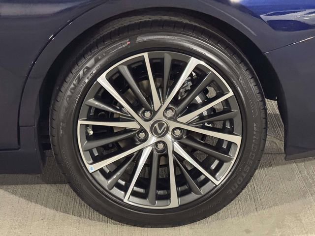 New 2025 Lexus ES 350 350 image 12