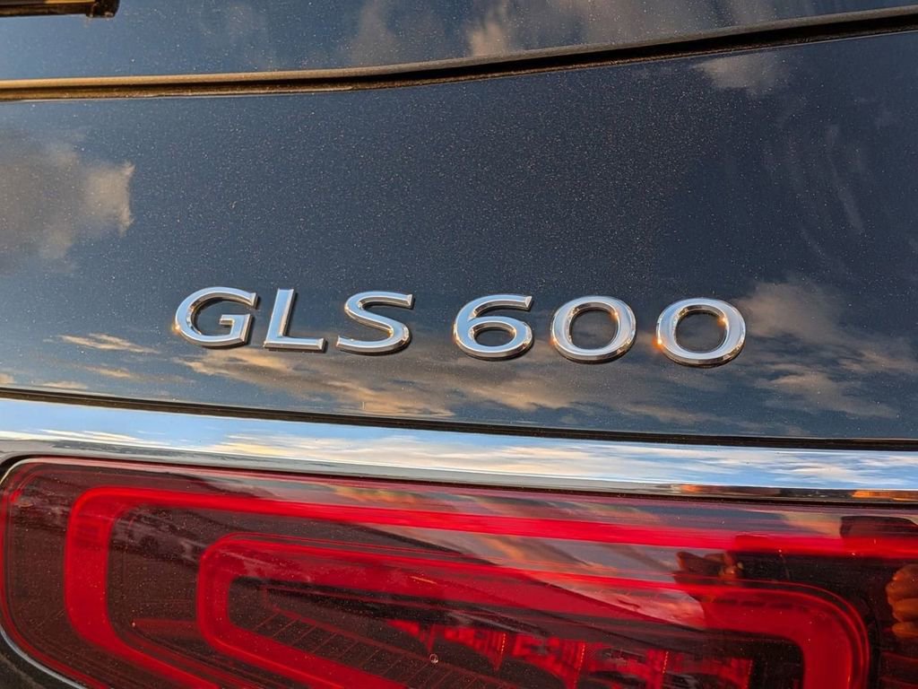 Used 2021 Mercedes-Benz Maybach GLS 600 4MATIC image 8