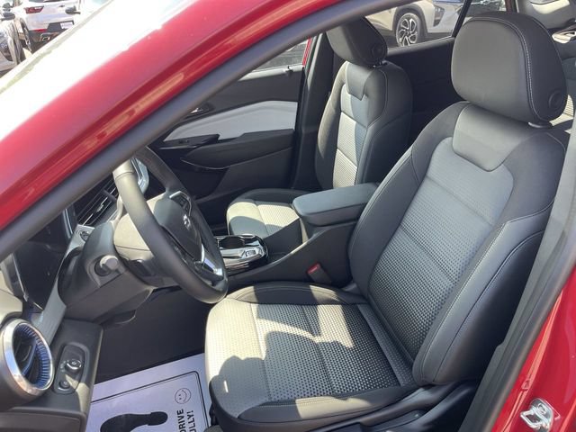 New 2026 Chevrolet Trax LT w/ Driver Confidence Package FWD image 11