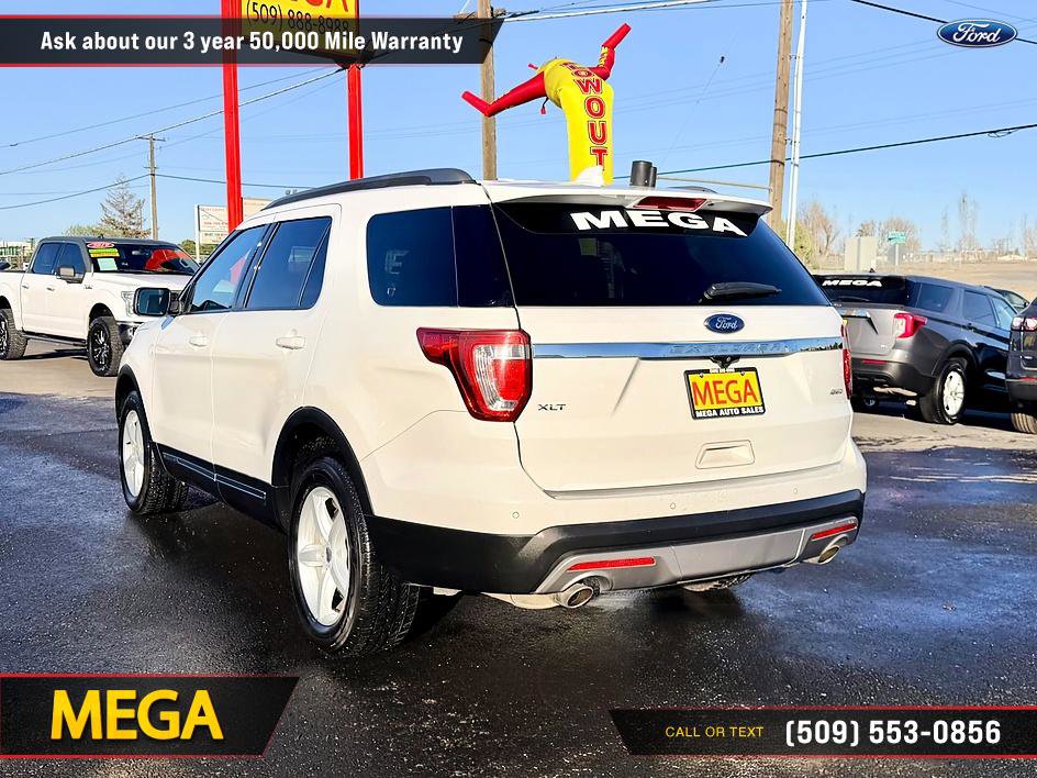 Used 2017 Ford Explorer XLT w/ Equipment Group 201A image 9