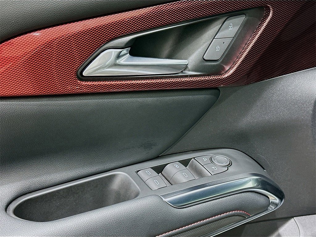 Used 2025 Chevrolet Traverse Z71 image 18