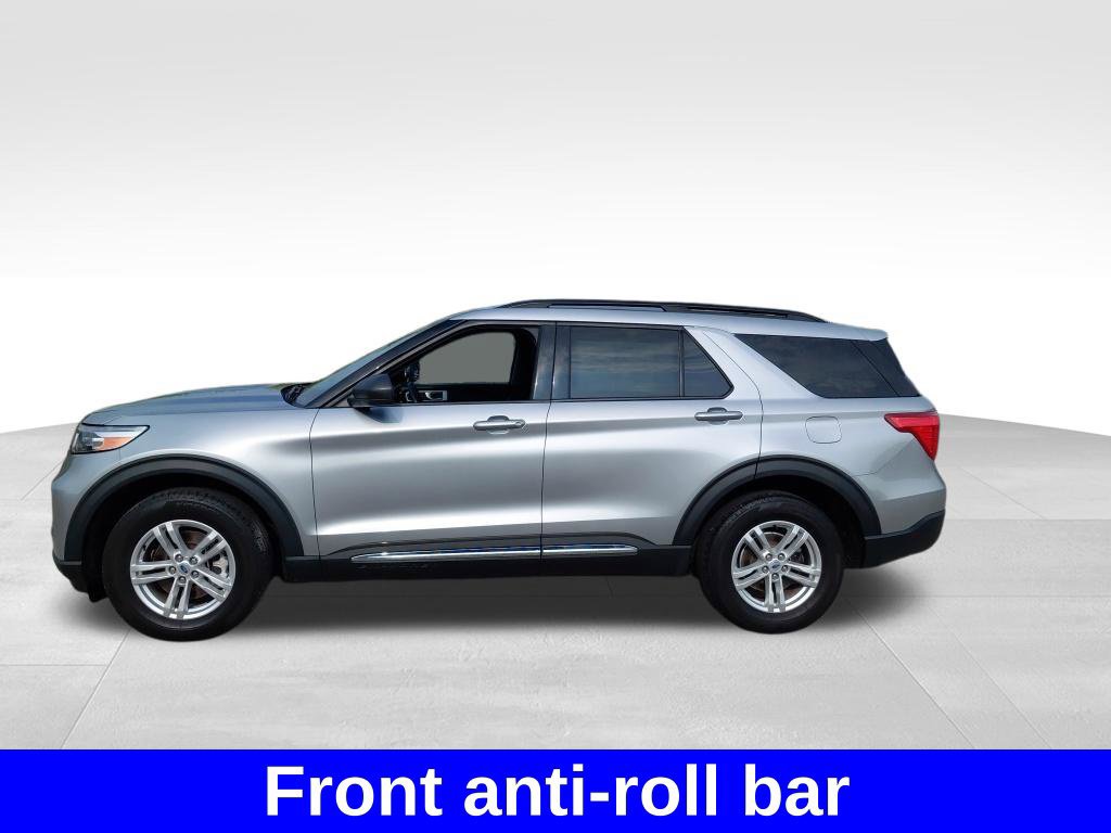 Used 2022 Ford Explorer XLT w/ Equipment Group 202A AWD/4WD image 22