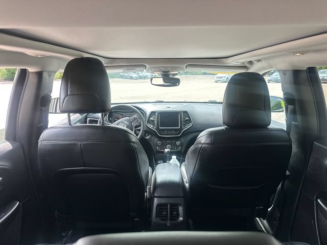 Used 2022 Jeep Cherokee Latitude Lux w/ Sun & Sound Group AWD/4WD image 14