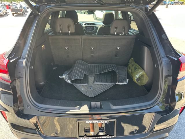 Used 2021 Chevrolet TrailBlazer RS w/ Sun and Liftgate Package FWD image 28