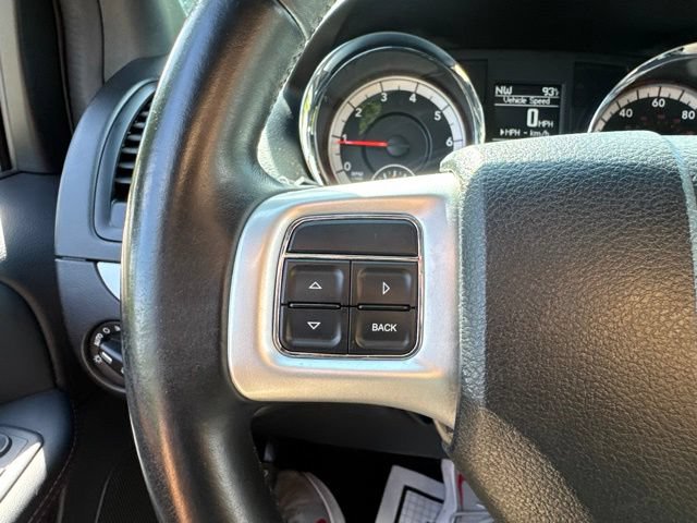 Used 2016 Dodge Grand Caravan R/T FWD image 21
