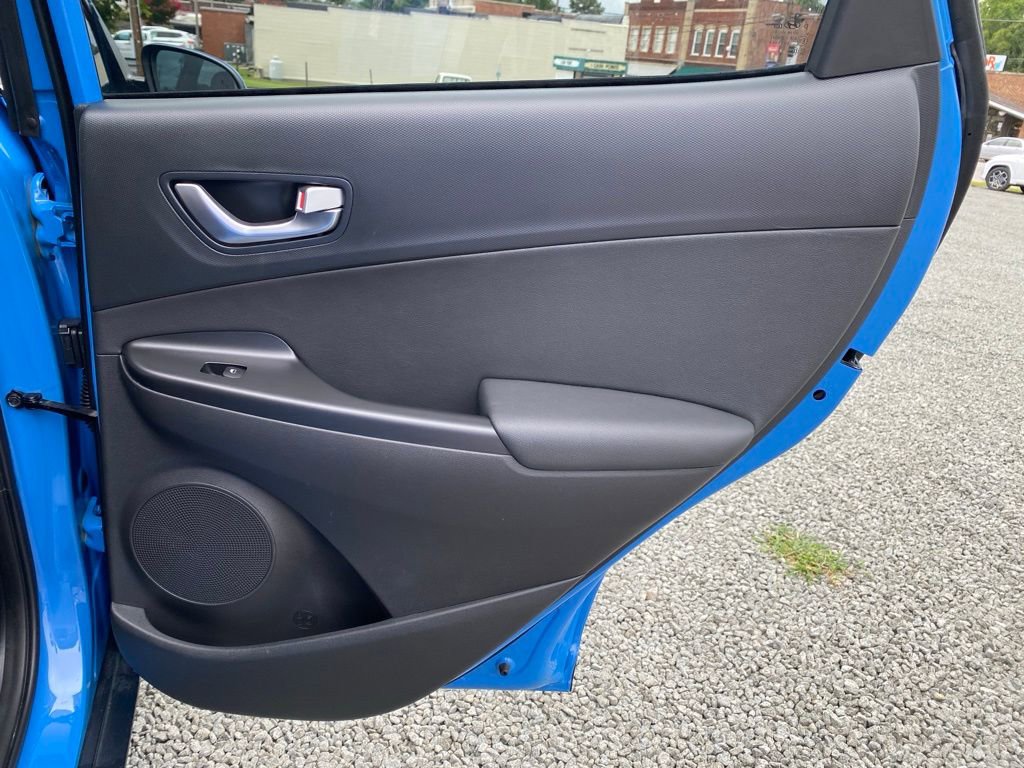 Used 2022 Hyundai Kona Limited image 20